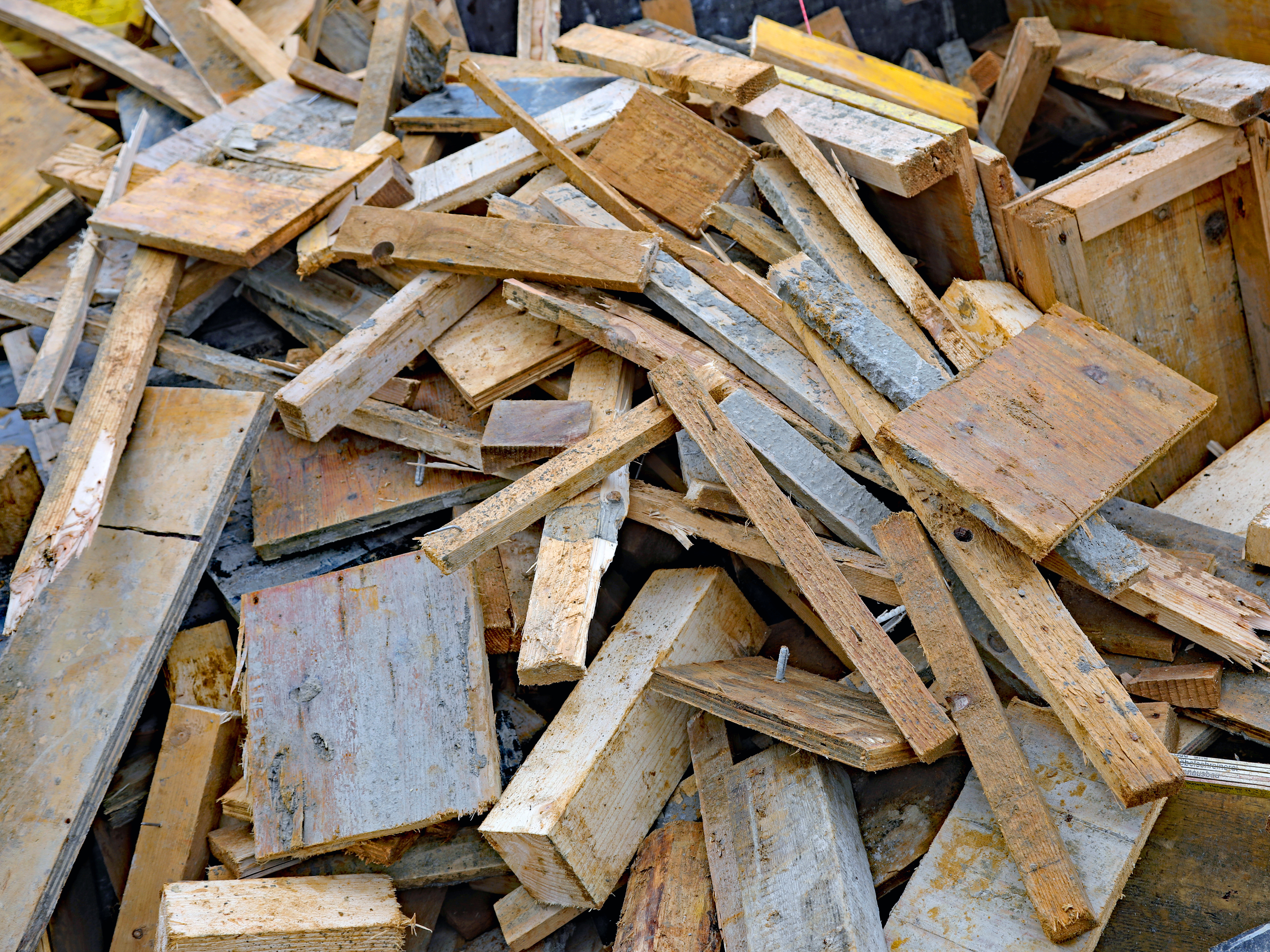  Rund die Hälfte des Holzes wird hierzulande energetisch genutzt. Foto: Adobe Stock